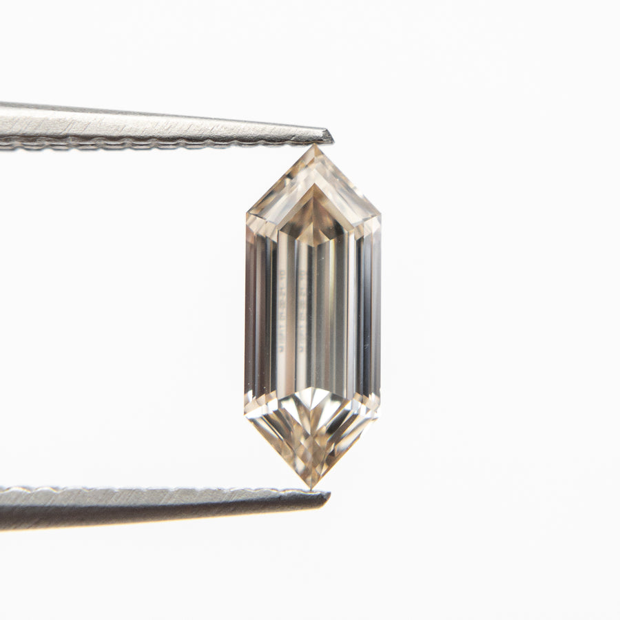 0.87ct 9.87x3.88x2.56mm VS2 Hexagon Step Cut 19164-14 🇨🇦 - Misfit Diamonds