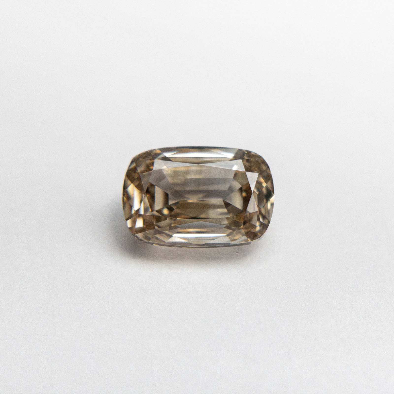 1.10ct 6.98x4.73x3.31mm VS2 Cushion Brilliant 19164-15 🇨🇦 - Misfit Diamonds