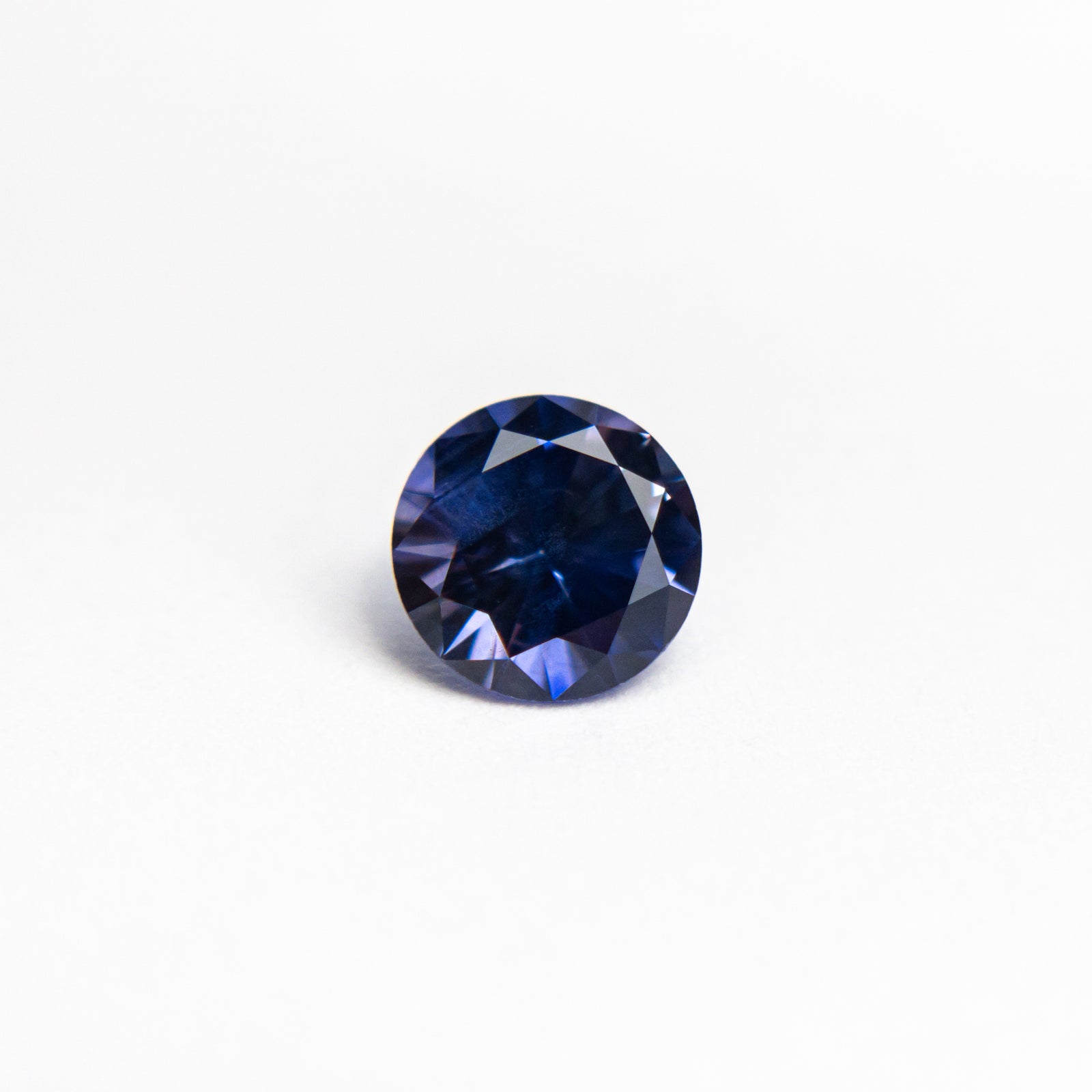 0.56ct 5.02x5.00x3.12mm Round Brilliant Sapphire 22176-01
