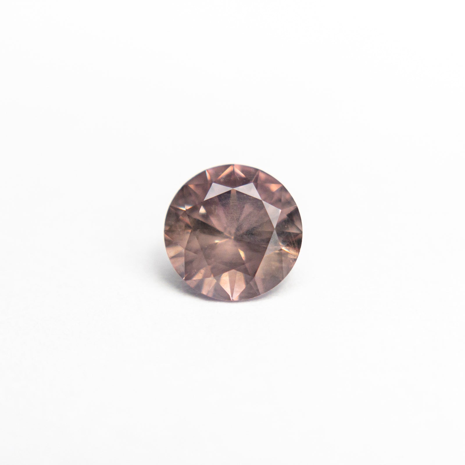 0.67ct 5.39x5.37x3.30mm Round Brilliant Sapphire 22232-02