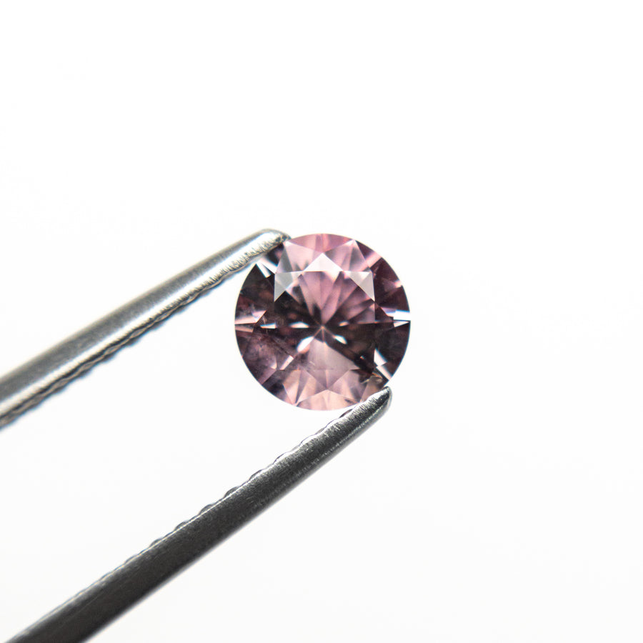 0.55ct 4.97x4.96x3.12mm Round Brilliant Sapphire 22235-01