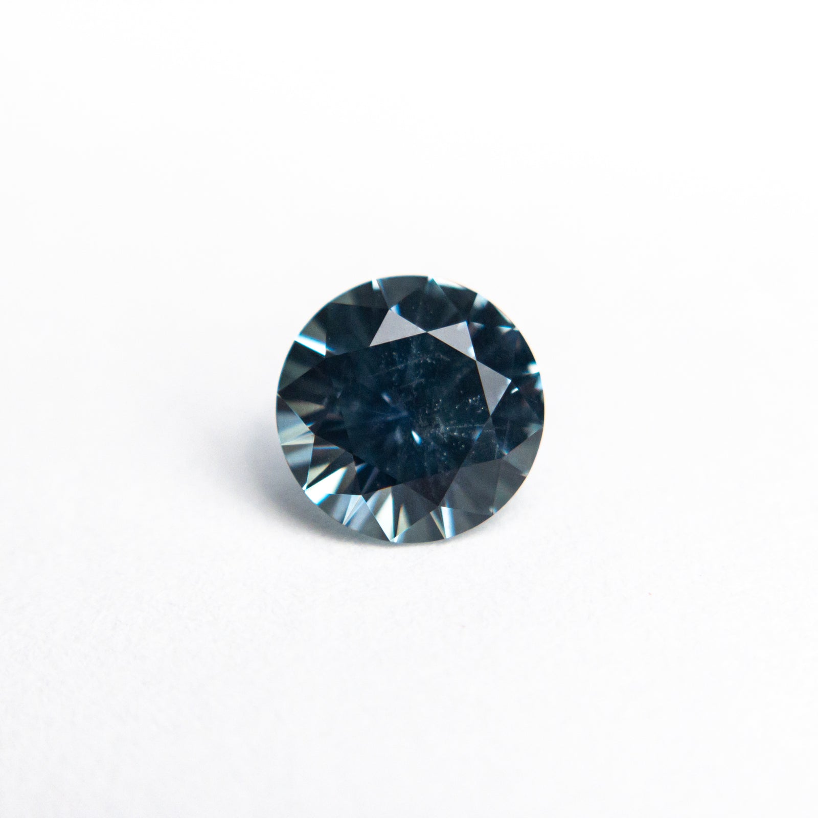 1.00ct 6.05x6.04x3.84mm Round Brilliant Sapphire 22255-01