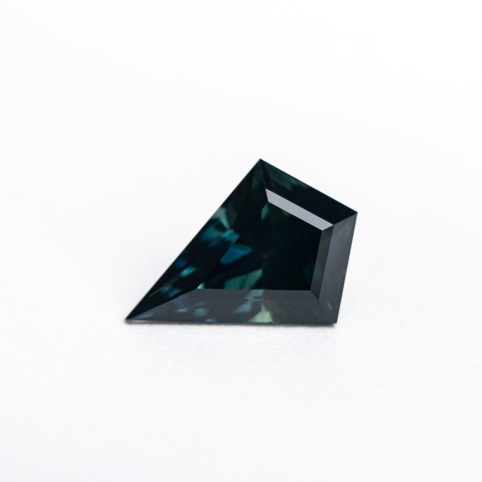 HOLD D13647 April 3rd 2025 1.46ct 9.56x6.81x4.43mm Kite Brilliant Sapphire 22268-05