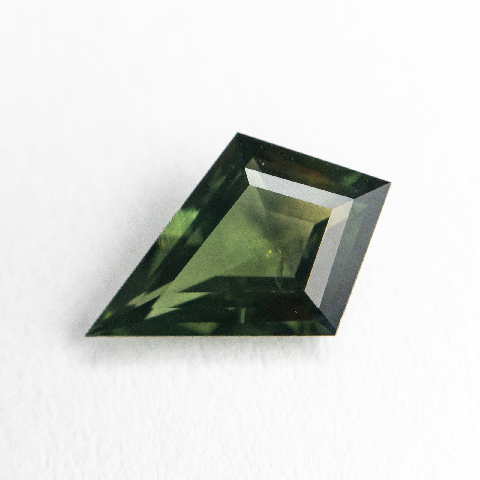 0.96ct 9.71x6.39x2.79mm Kite Step Cut Sapphire 22272-14 🇦🇺