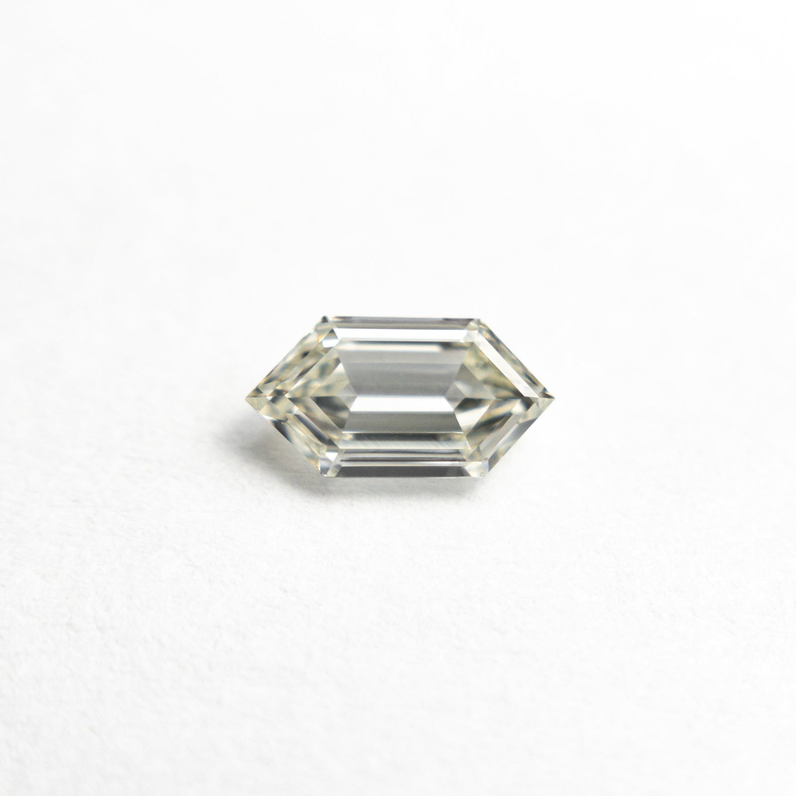 0.44ct 6.89x3.60x2.05mm VS1 J Hexagon Step Cut 22358-13