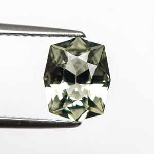 1.64ct 8.42x6.76x3.74mm Octagon Brilliant Sapphire 22501-01