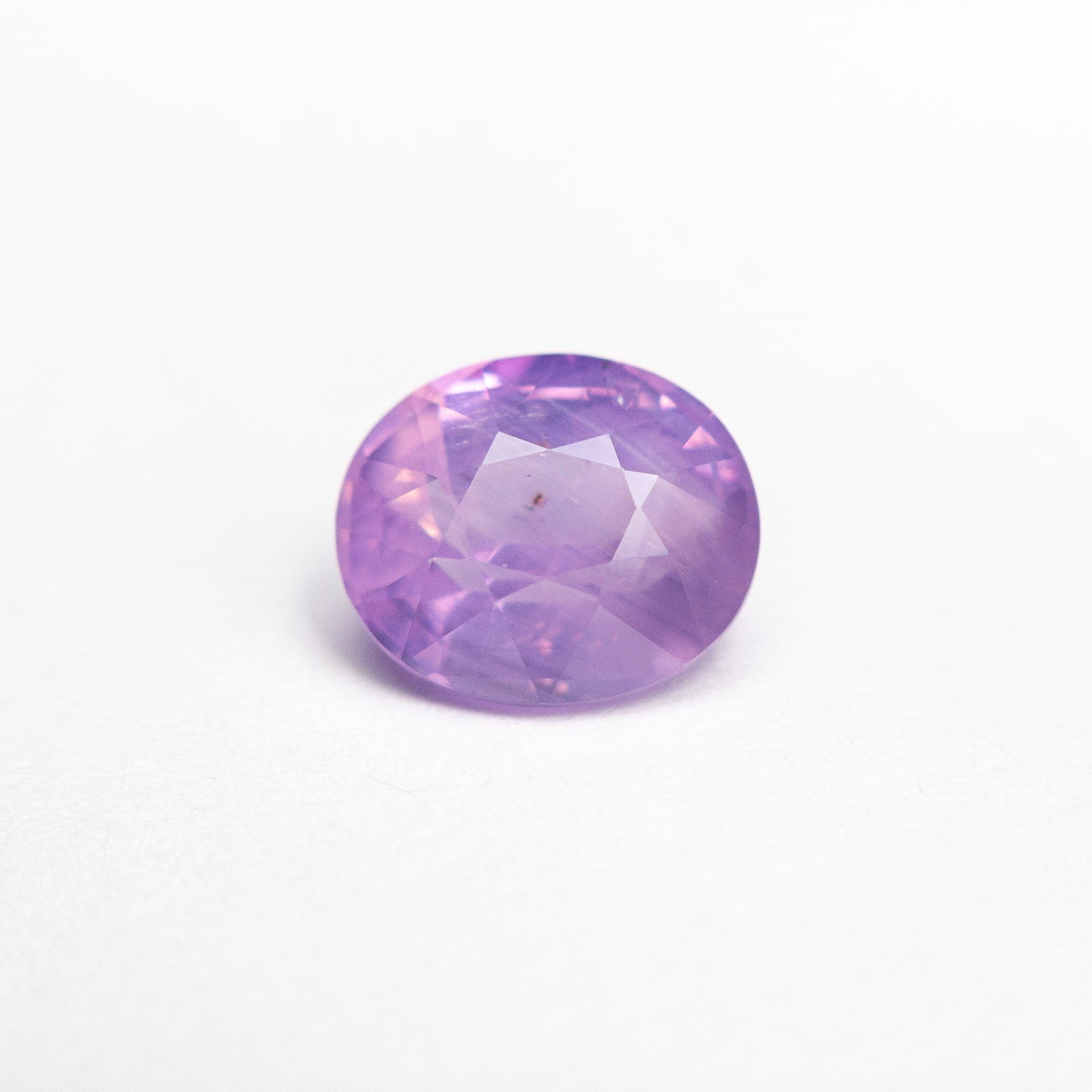 1.67ct 7.55x6.48x4.28mm Oval Brilliant Sapphire 22575-01