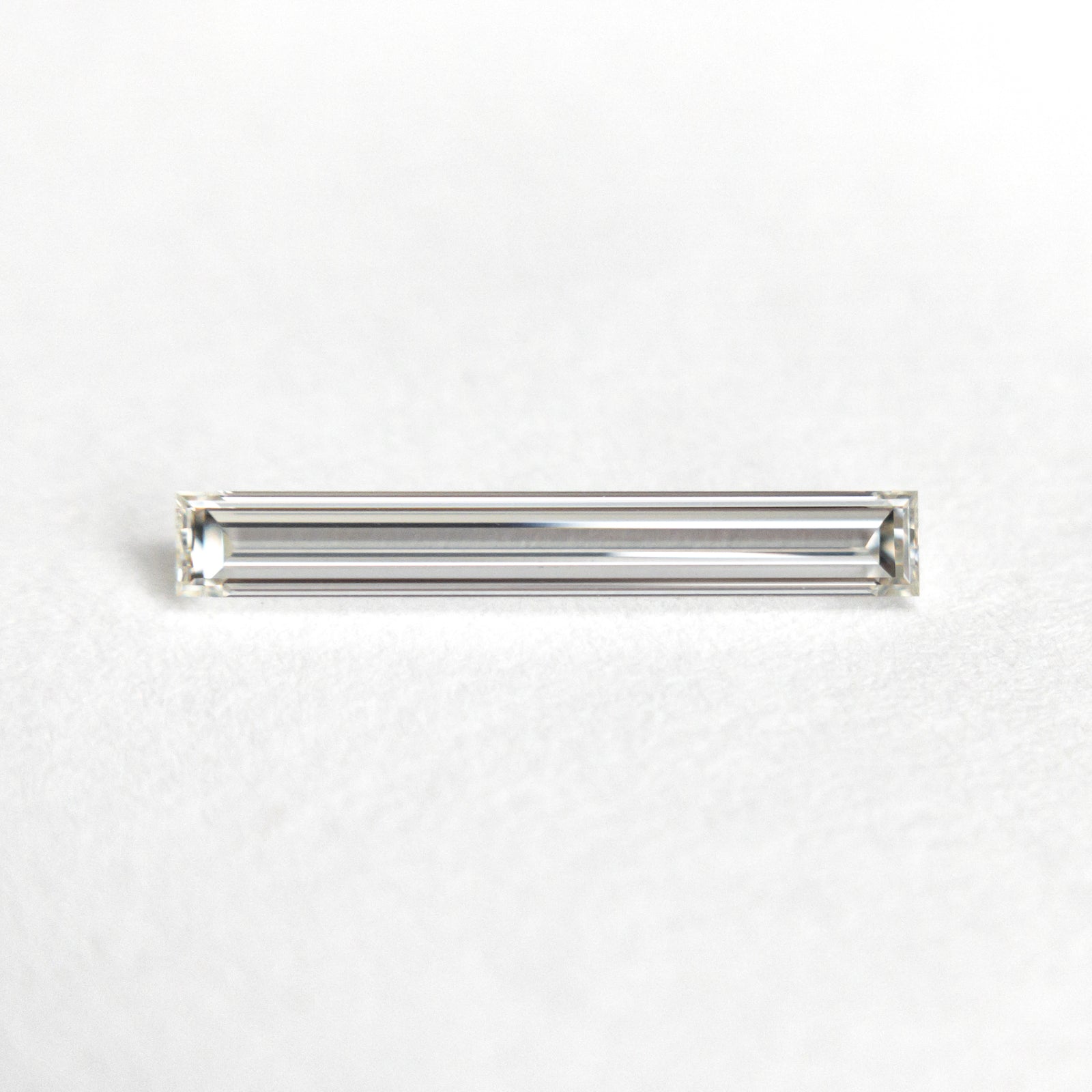 0.32ct 12.12x1.73x1.24mm GIA VVS1 H Baguette Step Cut 22613-01