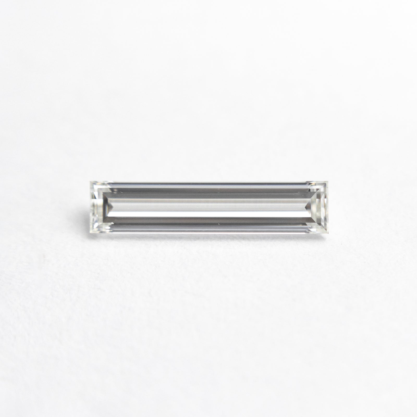 0.41ct 10.24x2.27x1.54mm GIA VVS1 H Baguette Step Cut 22615-01