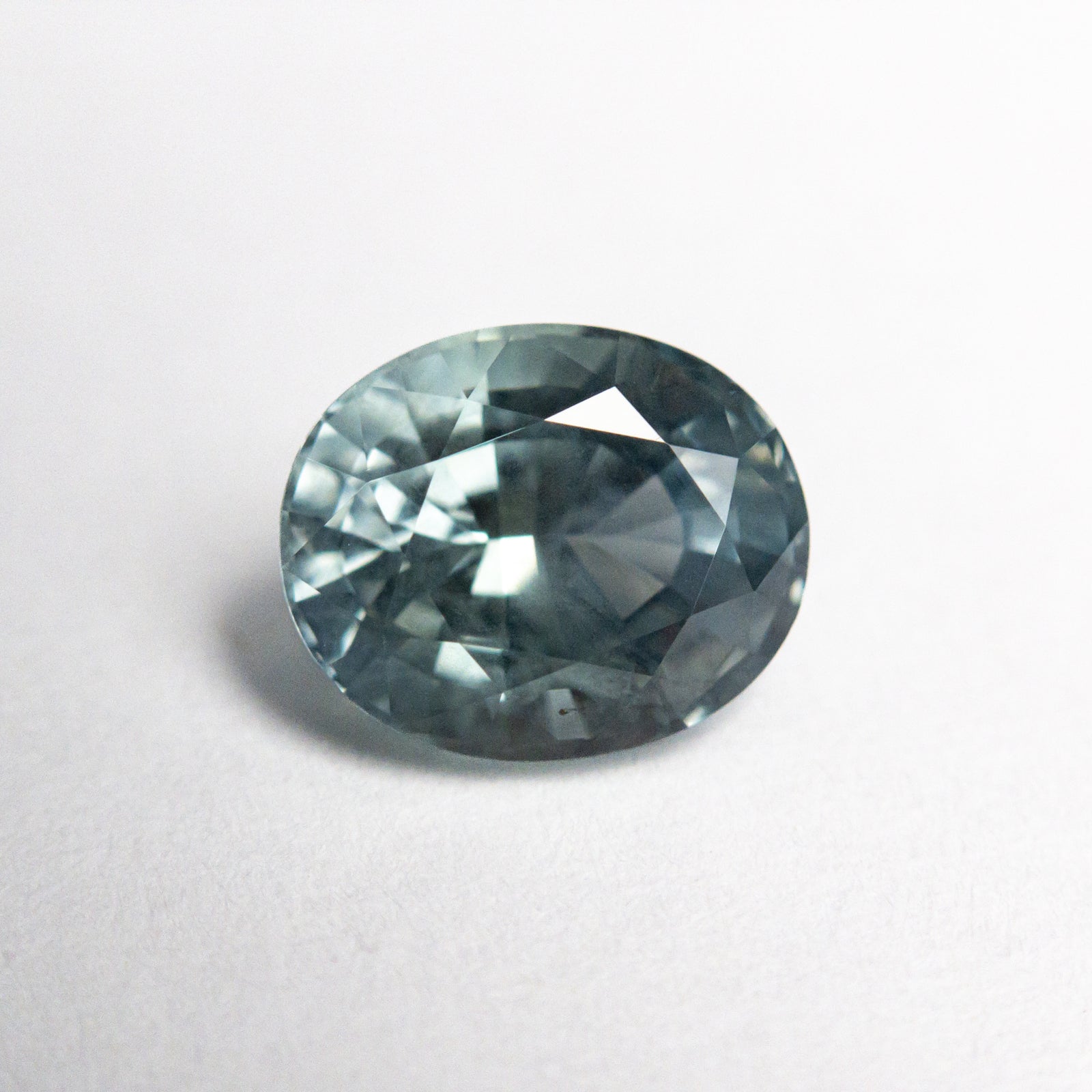 2.14ct 8.01x6.53x4.81mm Oval Brilliant Sapphire 22690-08