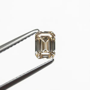 0.69ct 5.67x4.13x2.86mm SI1 C3 Cut Corner Rectangle Step Cut 22753-03