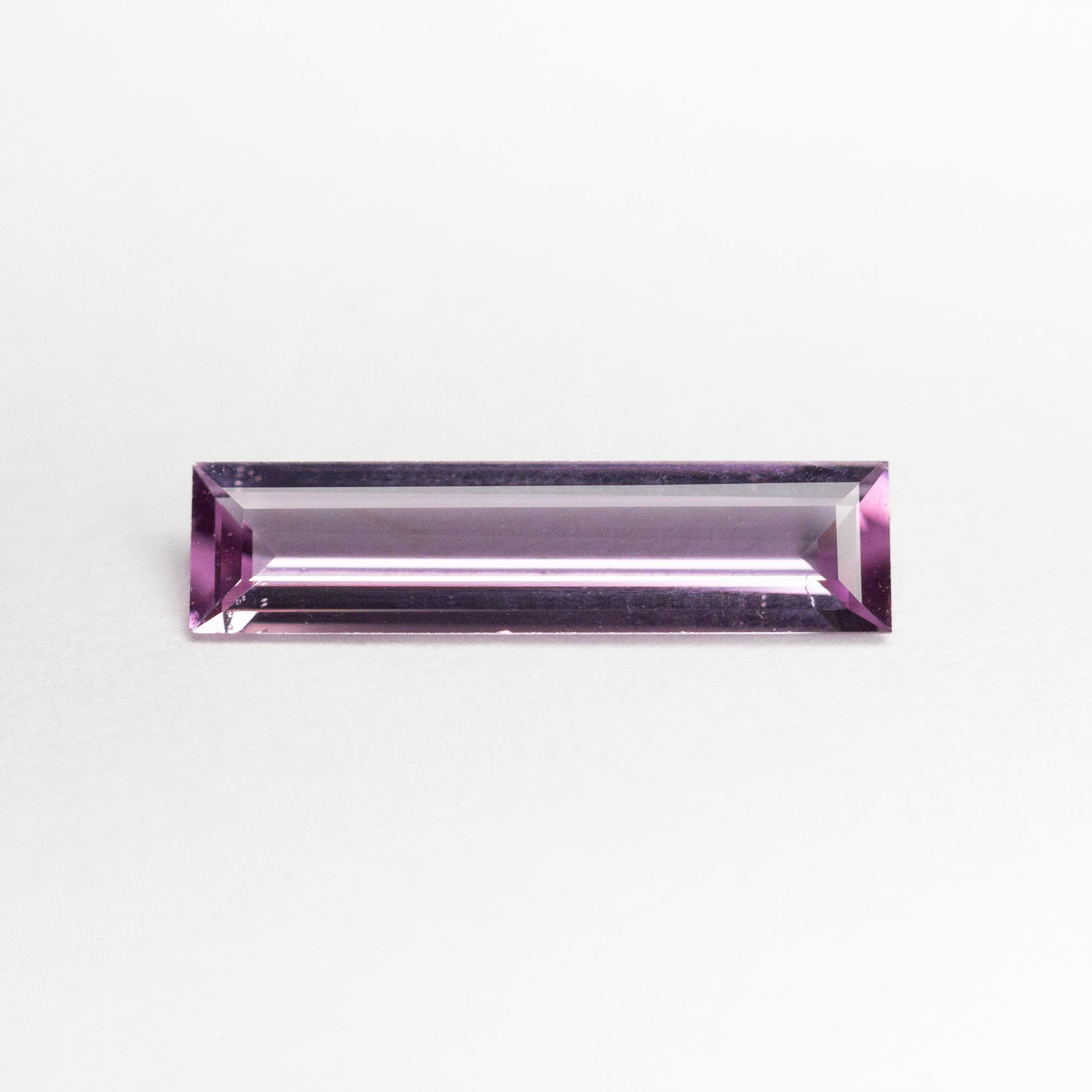 0.39ct 9.97x2.48x1.43mm Baguette Step Cut Sapphire 22847-01