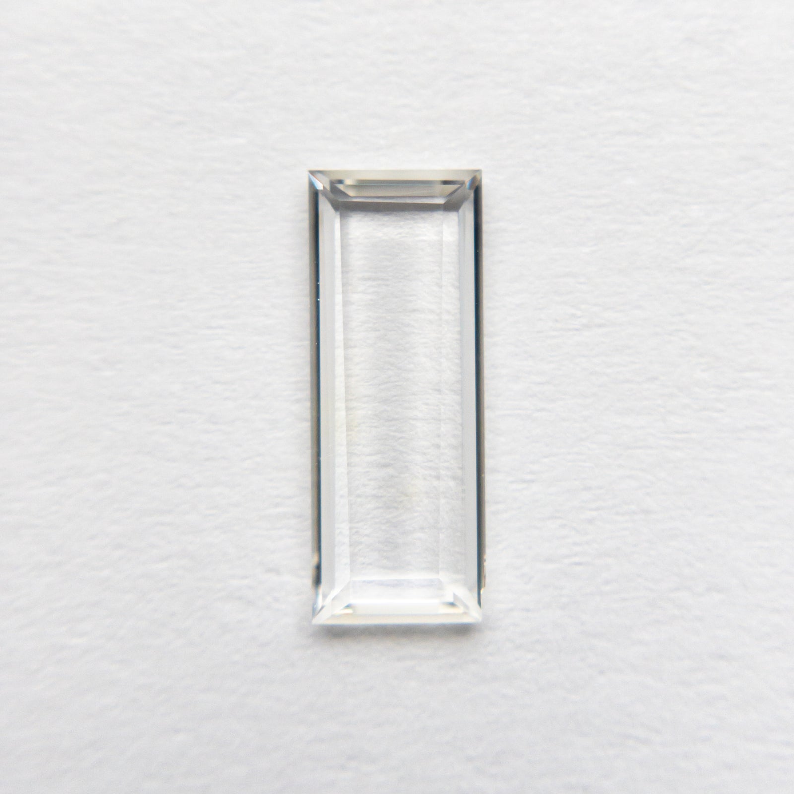 0.84ct 10.37x3.99x1.38mm Rectangle Portrait Cut Sapphire 22881-01