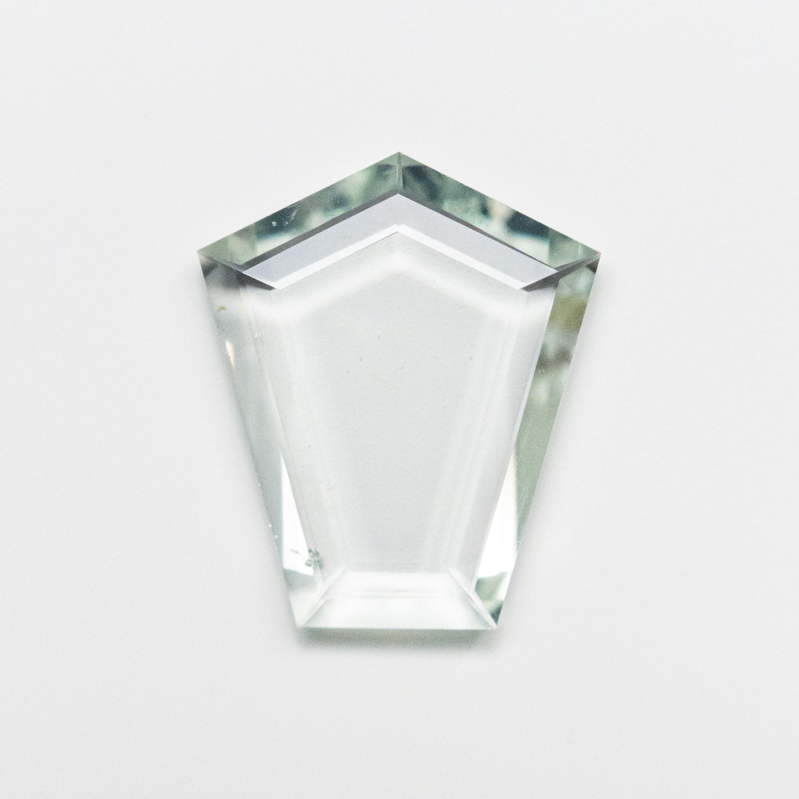 1.03ct 9.40x7.88x1.32mm Pentagon Portrait Cut Sapphire 22910-01