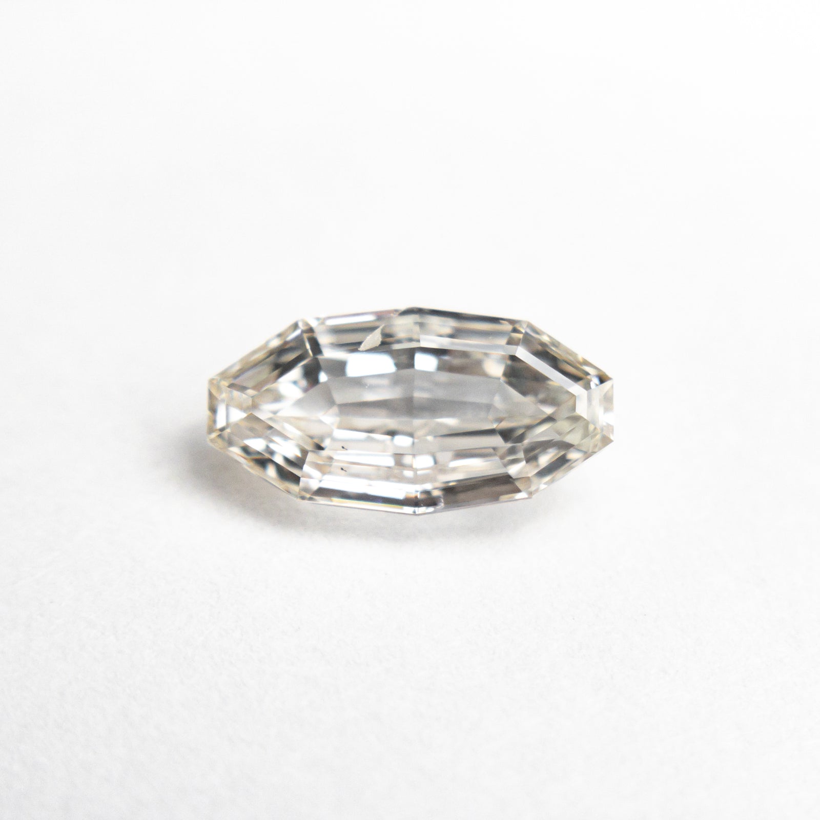 1.00ct 8.88x4.60x2.84mm SI2 J Geo Oval Step Cut 22925-01