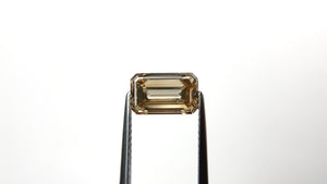 2.01ct 8.90x5.48x3.77mm SI2 C3 Cut Corner Rectangle Step Cut 21670-01