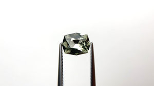 1.64ct 8.42x6.76x3.74mm Octagon Brilliant Sapphire 22501-01